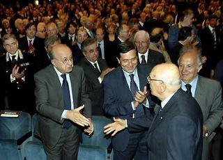 Il Presidente Giorgio Napolitano al suo arrivo al Teatro &quot;Carlo Gesualdo&quot;, per il Convegno commemorativo di Guido Dorso.