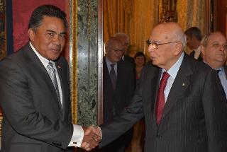 Il Presidente Giorgio Napolitano con S.E. il Signor Luteru Pa'Olelei, nuovo Ambasciatore dello Stato Indipendente di Samoa, in occasione della presentazione delle Lettere Credenziali