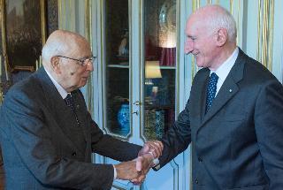 Il Presidente Giorgio Napolitano accoglie Raffaele Squitieri, Presidente della Corte dei conti
