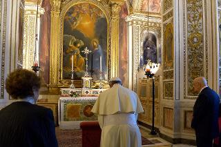 Il Presidente Giorgio Napolitano con Sua Santità Papa Francesco nella Cappella dell'Annunziata del Palazzo del Quirinale