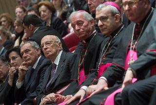 Il Presidente Giorgio Napolitano nel corso della cerimonia presso l'Aula Magna &quot;Benedetto XVI&quot; della Pontificia Università Lateranense