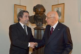 Il Presidente Giorgio Napolitano con il Maestro Riccardo Muti in occasione della rappresentazione dell'opera &quot;Ernani&quot; al Teatro dell'Opera per l'inaugurazione della stagione 2013-2014