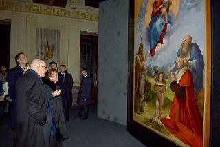 Il Presidente Napolitano e la Signora Clio visitano la mostra a Palazzo Marino dove è esposta la 'Madonna di Foligno' di Raffaello