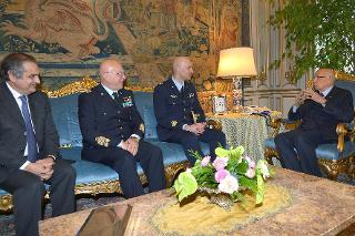 Il Presidente Giorgio Napolitano con l'astronauta Luca Parmitano, il Gen. S.A. Pasquale Preziosa, Capo di Stato Maggiore dell'Aeronautica Militare e l'Ing. Enrico Saggese, Presidente dell'A.S.I. - Agenzia Apaziale italiana in occasione dell'incontro al Quirinale