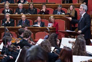 Il Presidente Giorgio Napolitano con a fianco il Presidente del Senato Pietro Grasso in occasione del Concerto di Natale, diretto dal Maestro Nicola Piovani, nell'Aula del Senato
