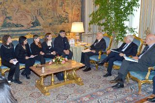 Il Presidente della Repubblica Giorgio Napolitano nel corso dell'incontro con l'Associazione &quot;Noi genitori di tutti&quot; guidata da Don Maurizio Patriciello