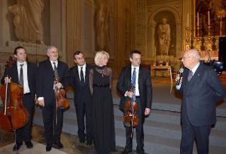 Il Presidente Giorgio Napolitano al termine del Concerto &quot;Ensemble aus Solisten der Wiener Philharmoniker&quot; rivolge un saluto ai presenti, nella Cappella Paolina