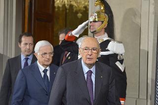 Il Presidente Giorgio Napolitano poco prima delle dichiarazioni alla stampa