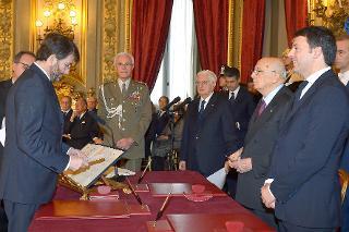 Il Presidente Giorgio Napolitano con Dario Franceschini, Ministro dei Beni, delle Attività Culturali e del Turismo in occasione del Giuramento del Governo Renzi