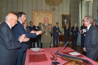Il Presidente Giorgio Napolitano nel corso del Giuramento del Prof. Pier Carlo Padoan, Ministro dell'Economia e delle Finanze del Governo Renzi