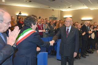 Il Presidente Giorgio Napolitano al suo ingresso nella Sala Auditorium "L7" nel corso dell'incontro di presentazione della STMicroelectronics