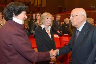 Il Presidente Giorgio Napolitano con il Ministro dell'Istruzione, Stefania Giannini, e il Sottosegretario di Stato ai Beni Culturali, Ilaria Borlotti Buitoni in occasione della Giornata conclusiva del Convegno organizzato dalla RAI sul tema "Donna è..."
