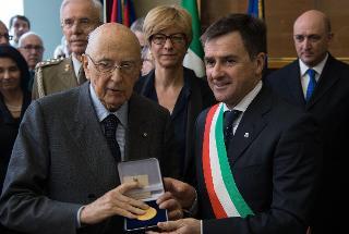 Il Presidedente Giorgio Napolitano con il Sindaco di Cassino Giuseppe Golini Petrarcore