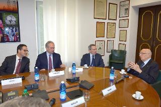 Il Presidente Giorgio Napolitano nel corso della visita alla sede dell'Agenzia Nazionale Stampa Associata per la presentazione del nuovo portale