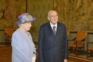 Il Presidente Giorgio Napolitano con S.M. Elisabetta II, Regina del Regno Unito di Gran Bretagna ed Irlanda del Nord in visita uficiale in Italia