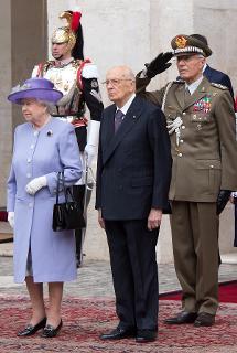Il Presidente Giorgio Napolitano con S.M. Elisabetta II, Regina del Regno Unito di Gran Bretagna ed Irlanda del Nord