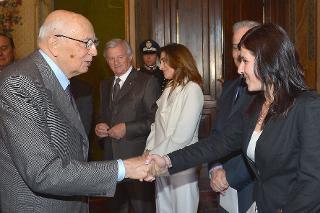 Il Presidente Giorgio Napolitano con Silvia Fancello, giovane laureata dell'Università di Sassari, in occasione della celebrazione della Festa del Lavoro