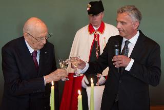Il Presidente Giorgio Napolitano con il Presidente della Confederazione Svizzera Didier Burkhalter in occasione del brindisi al Pranzo di Stato