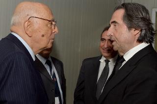 Il Presidente Giorgio Napolitano saluta il M° Riccardo Muti al termine della &quot;Messa da Requiem&quot; di G. Verdi dedicata alle vittime di tutte le guerre