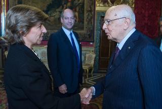 Il Presidente Giorgio Napolitano con Catherine Colonna, Ambasciatore della Repubblica Francese, in occasione della presentazione delle Lettere Credenziali