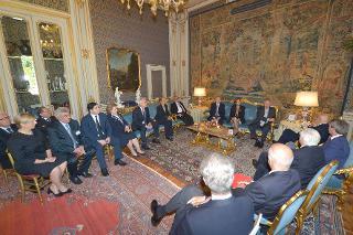Il Presidente Giorgio Napolitano nel corso dell'incontro con una delegazione della Commissione di Venezia del Consiglio d'Europa
