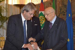 Il Presidente Giorgio Napolitano con Paolo Gentiloni, Ministro degli Affari Esteri e della Cooperazione Internazionale