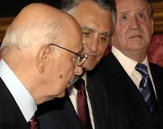 Il Presidente Giorgio Napolitano con il Presidente della Repubblica del Portogallo Cavaco Silva e S.M. il Re Juan Carlos, durante i lavori del III COTEC Europa.