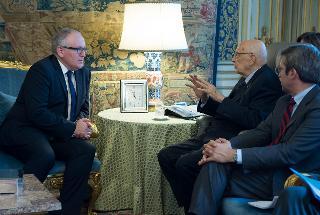 Il Presidente Giorgio Napolitano, con a fianco il Sottosegretario agli Esteri Benedetto Della Vedova, nel corso dei colloqui con Frans Timmermans, Primo VicePresidente della Commissione Europea