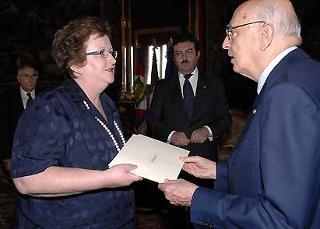 Il Presidente Giorgio Napolitano con Amanda Eloise Vanstone, nuovo Ambasciatore d'Australia, in occasione della presentazione delle Lettere Credenziali.