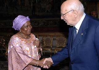 Il Presidente Giorgio Napolitano con Cecilia Obono Ndong, nuovo Ambasciatore della Repubblica della Guinea Equatoriale, in occasione della presentazione delle Lettere Credenziali.