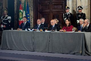 Il Presidente Giorgio Napolitano rivolge il suo indirizzo di saluto in occasione del consueto scambio di auguri di fine anno con i Rappresentanti delle Istituzioni, delle Forze Politiche e della Società Civile