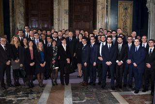 Il Presidente Giorgio Napolitano con i vincitori dell'ultimo concorso per l'ammissione al Ministero degli Esteri e Cooperazione Internazionale