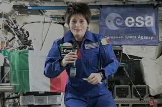 Il videocollegamento con l'astronauta Samantha Cristoforetti in occasione dello scambio di auguri tra il Presidente Napolitano e i militari impegnati nelle missioni all'estero