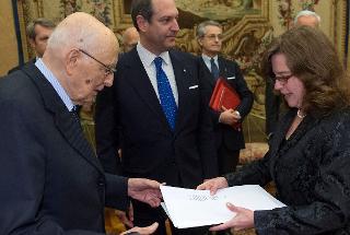 Il Presidente Giorgio Napolitano con S.E. Alba Beatriz Soto Pimentel, Ambasciatore della Repubblica di Cuba, in occasione della presentazione delle Lettere Credenziali