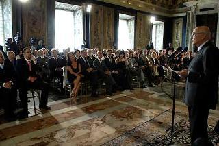 Il Presidente Giorgio Napolitano rivolge il suo indirizzo di saluto ai finalisti del Premio ETI_Gli Olimpici del Teatro, in occasione della loro presentazione