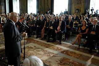 Il Presidente Giorgio Napolitano rivolge il suo indirizzo di saluto ai presenti, in occasione della cerimonia di presentazione dei finalisti del Premio &quot;ETI-Gli Olimpici del Teatro&quot; per l'anno 2007