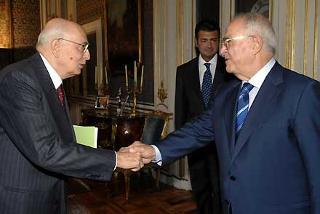Il Presidente Giorgio Napolitano accoglie Vincenzo Carbone, Primo Presidente della Corte Suprema di Cassazione
