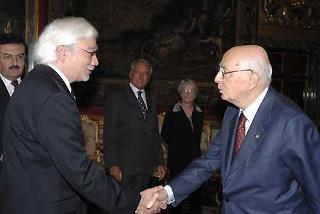 Il Presidente Giorgio Napolitano accoglie l'Ambasciatore Jorge Chen Charpentier, nuovo Ambasciatore della Repubblica degli Stati Uniti Messicani, al Quirinale, in occasione della presentazione delle Lettere Credenziali