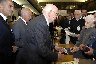 Il Presidente Giorgio Napolitano con il Premio Nobel Rita Levi Montalcini, il Presidente della Camera Fausto Bertinotti ed il Ministro dell'Ambiente e della Tutela del Territorio e del Mare, Alfonso Pecoraro Scanio alla FAO per la cerimonia di apertura della Conferenza Nazionale sui cambiamenti Climatici