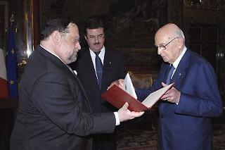 Il Presidente Giorgio Napolitano con l'Ambasciatore Jean Louis Wolzfeld, nuovo Ambasciatore del Gran Ducato di Lussemburgo, in occasione della presentazione delle Lettere Credenziali