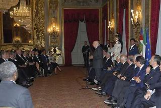 Il Presidente Giorgio Napolitano rivolge il suo indirizzo di saluto nel corso della cerimonia con alcuni componenti dell'Internazionale Democristiana