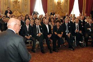 Il Presidente Giorgio Napolitano rivolge il suo indirizzo di saluto ai componenti la delegazione dell'Associazione delle Imprese Italiane "Altagamma"