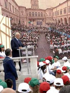 Il Presidente Giorgio Napolitano durante l'apertura dell'anno scolastico