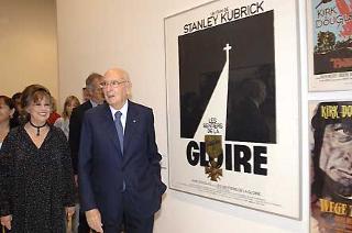 Il Presidente Giorgio Napolitano, nel corso della visita alla Mostra allestita al Palazzo delle Esposizioni
