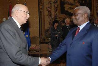 Il Presidente Giorgio Napolitano accoglie Armando Emilio Guebuza, Presidente della Repubblica del Mozambico