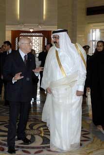 Il Presidente Giorgio Napolitano con l'Emiro Hamad bin Khalifa Al Thani a Palazzo Emirale