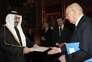 Il Presidente Giorgio Napolitano con S.E. Walid Ali Saad Al-Khobaizi, Ambasciatore dello Stato del Kuwait, in occasione delle presentazione delle Lettere Credenziali.