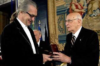 Il Presidente Giorgio Napolitano consegna il Premio &quot;De Sica&quot; al regista tedesco Wim Wenders,in occasione della cerimonia al Quirinale