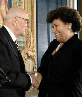 Il Presidente Giorgio Napolitano con Carla Fendi alla quale ha consegnato il Premio &quot;Vittorio De Sica&quot;