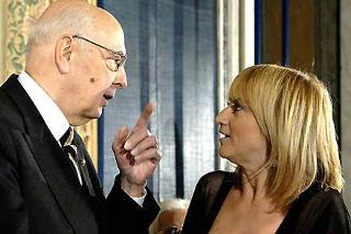 Il Presidente Giorgio Napolitano, consegna il Premio &quot;Vittorio De Sica&quot; a Luciana Litizzetto